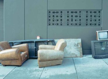 dispose-unwanted-furniture